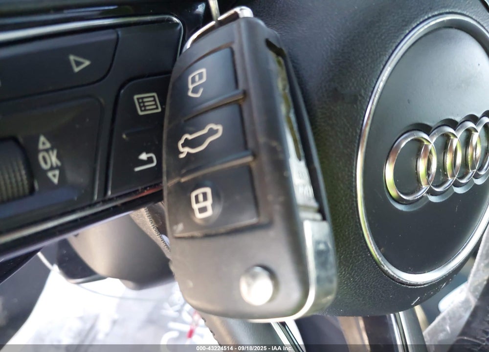 2017 AUDI A3 VIN: WAUB8GFF5H1007972