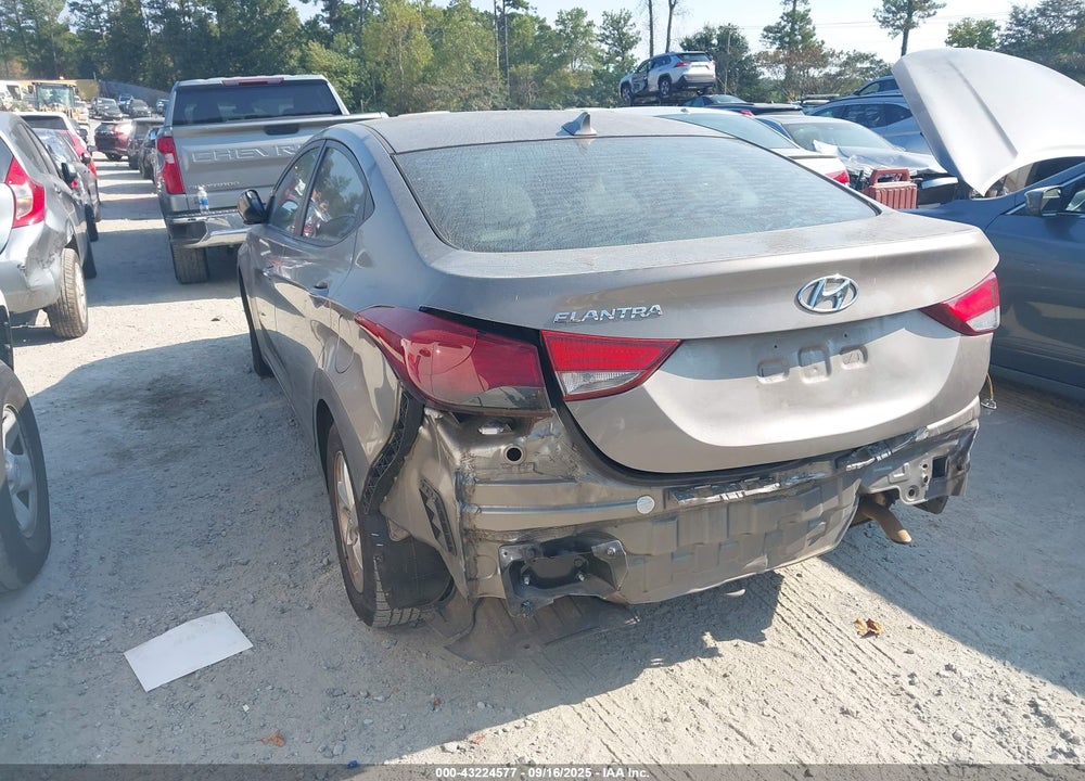 2014 HYUNDAI ELANTRA VIN: 5NPDH4AE1EH458927