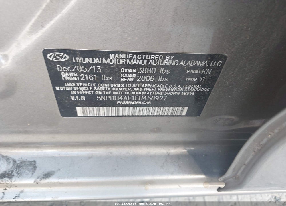 2014 HYUNDAI ELANTRA VIN: 5NPDH4AE1EH458927