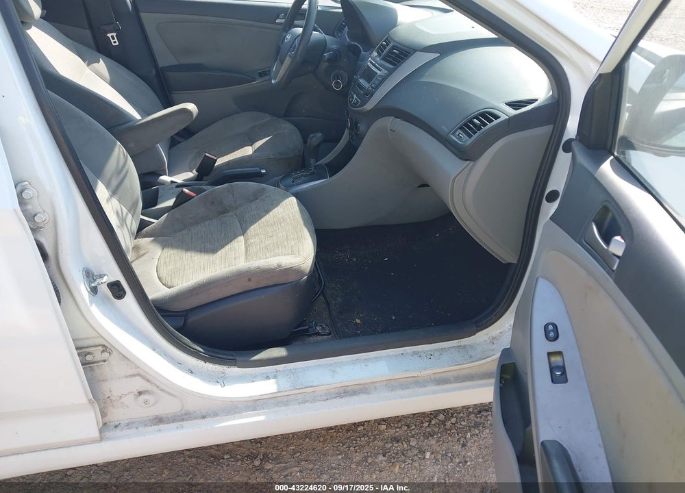 2017 HYUNDAI ACCENT VIN: KMHCT5AE5HU306199