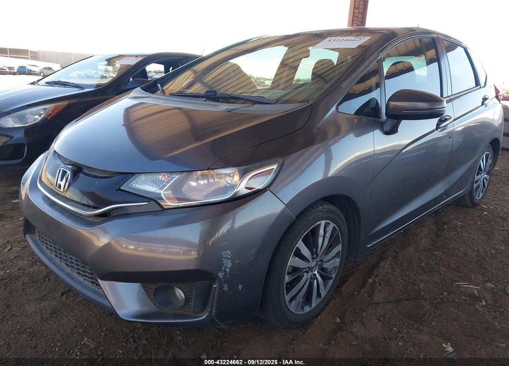 2015 HONDA FIT VIN: 3HGGK5H84FM758026