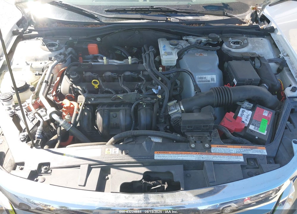 2011 FORD FUSION VIN: 3FADP0L32BR202768