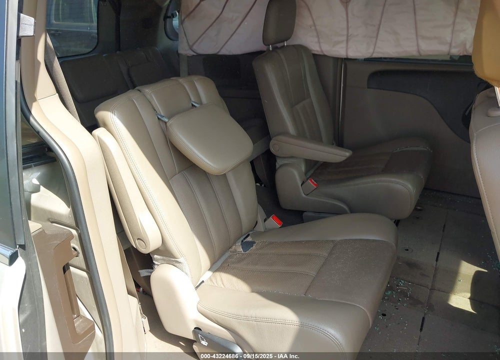 2014 CHRYSLER TOWN & COUNTRY TOURING-L VIN: 2C4RC1CG8ER374298