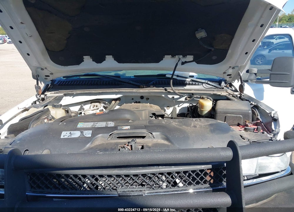 2002 CHEVROLET SILVERADO 2500HD VIN: 1GCHK29G32E272525