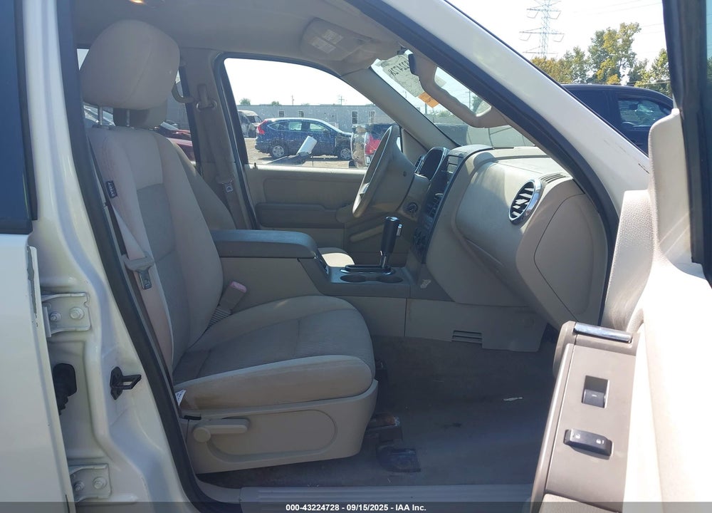 2006 FORD EXPLORER XLS VIN: 1FMEU72E96UB27905