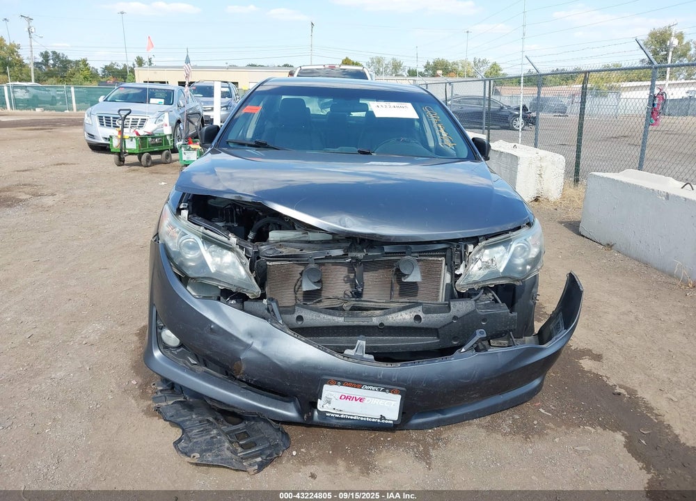 2014 TOYOTA CAMRY SE VIN: 4T1BF1FK7EU310289