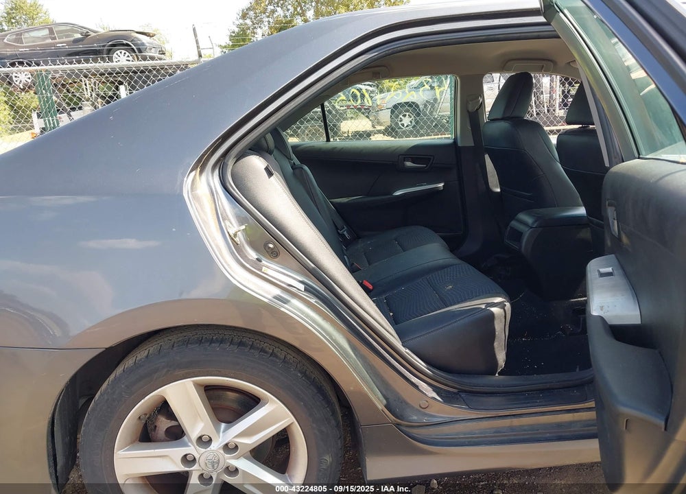 2014 TOYOTA CAMRY SE VIN: 4T1BF1FK7EU310289