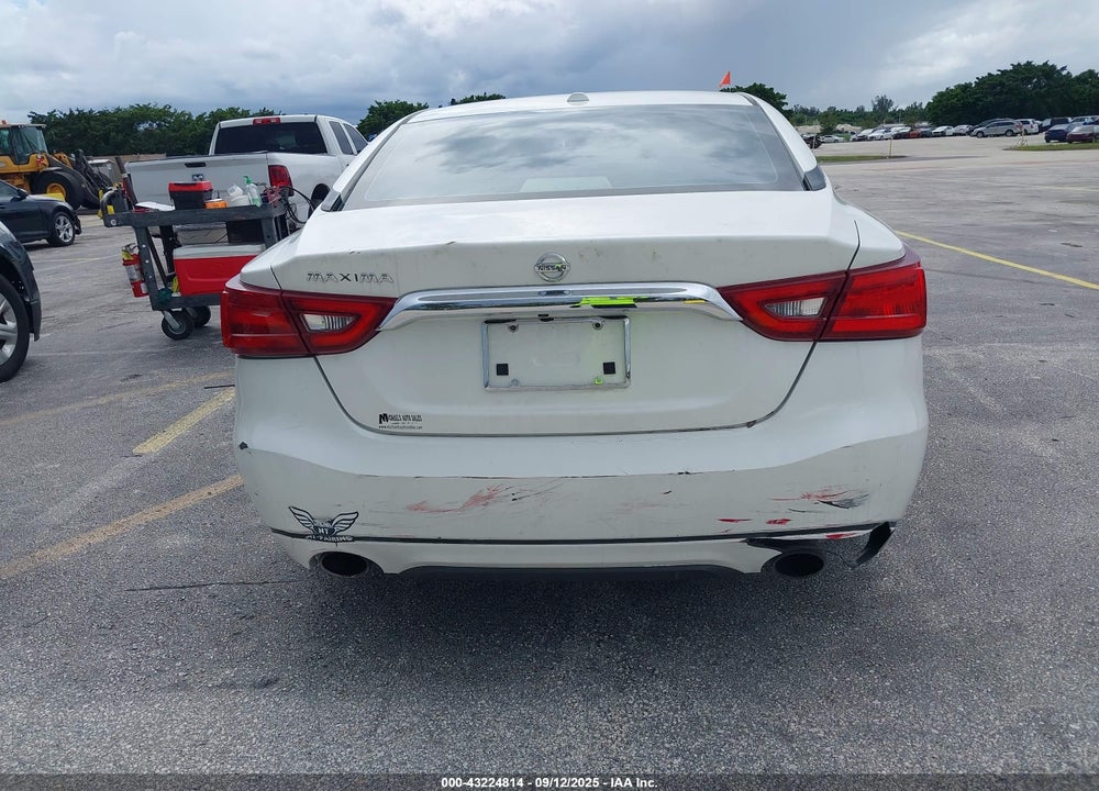 2016 NISSAN MAXIMA VIN: 1N4AA6AP0GC403992