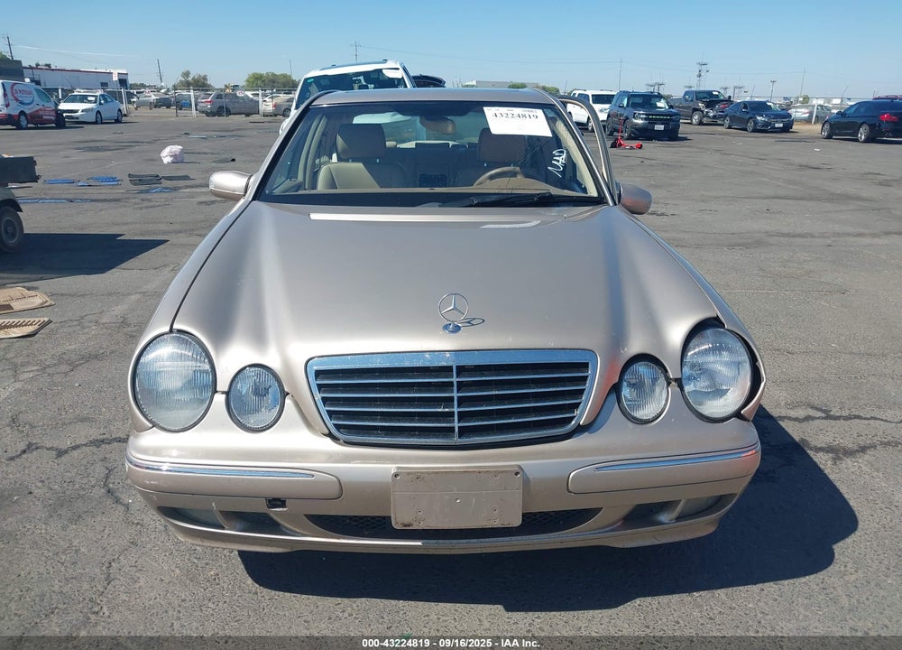 2000 MERCEDES-BENZ E 320 VIN: WDBJF65J6YB065828