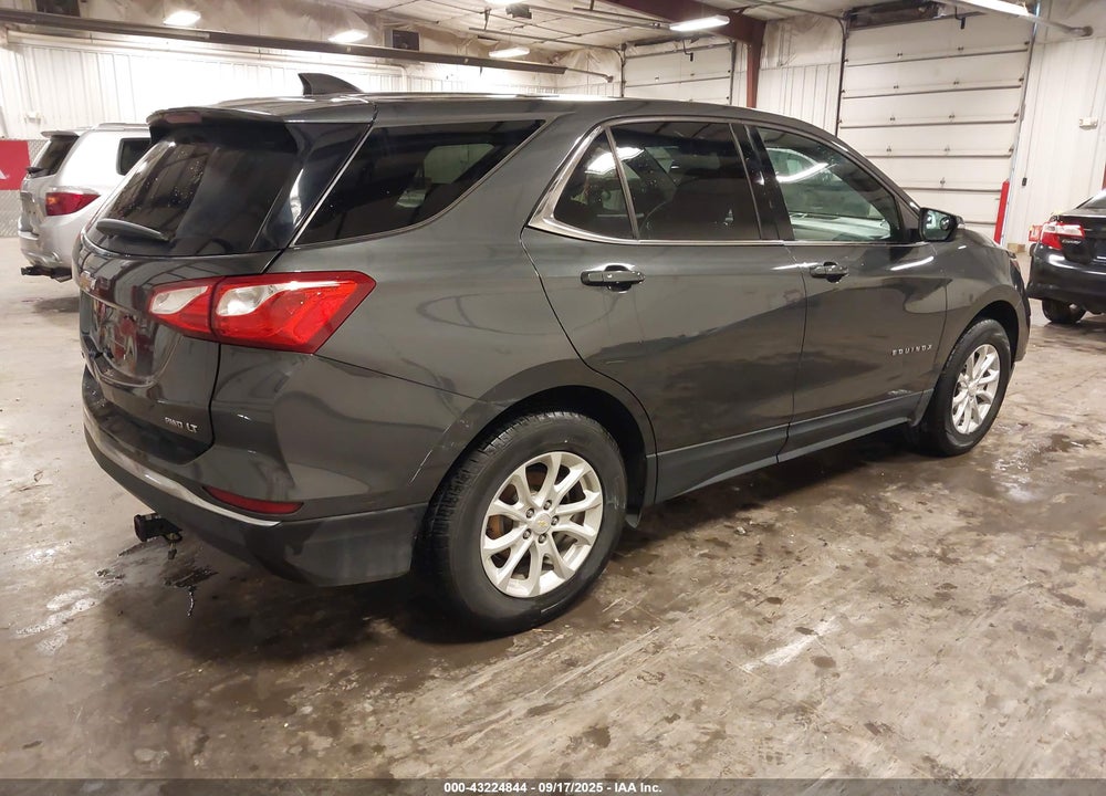 2018 CHEVROLET EQUINOX VIN: 2GNAXSEV5J6188272