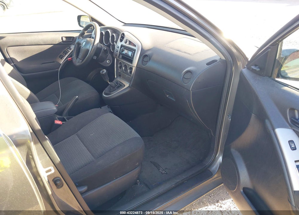 2007 TOYOTA MATRIX VIN: 2T1KR32E17C667622