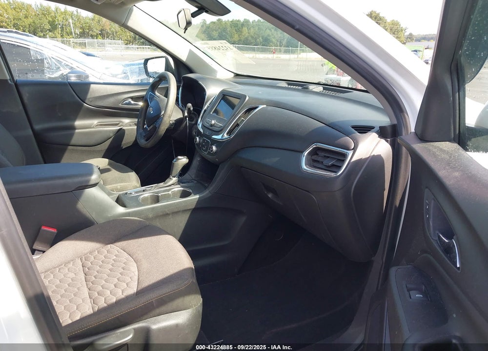 2019 CHEVROLET EQUINOX VIN: 3GNAXUEV1KS662975