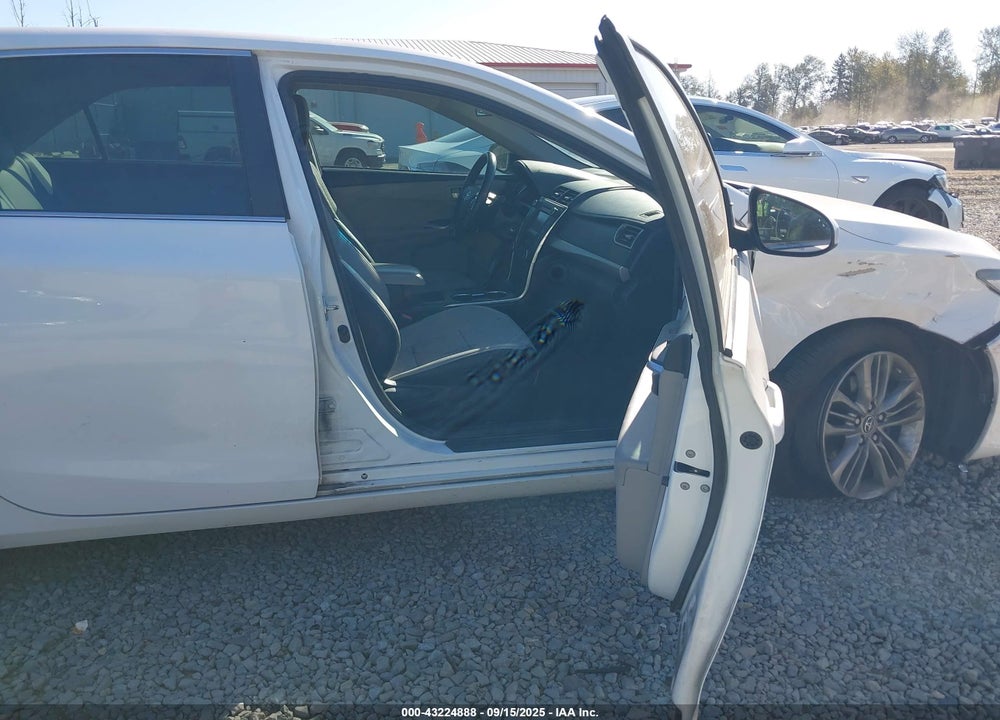 2015 TOYOTA CAMRY VIN: 4T1BF1FK2FU034105