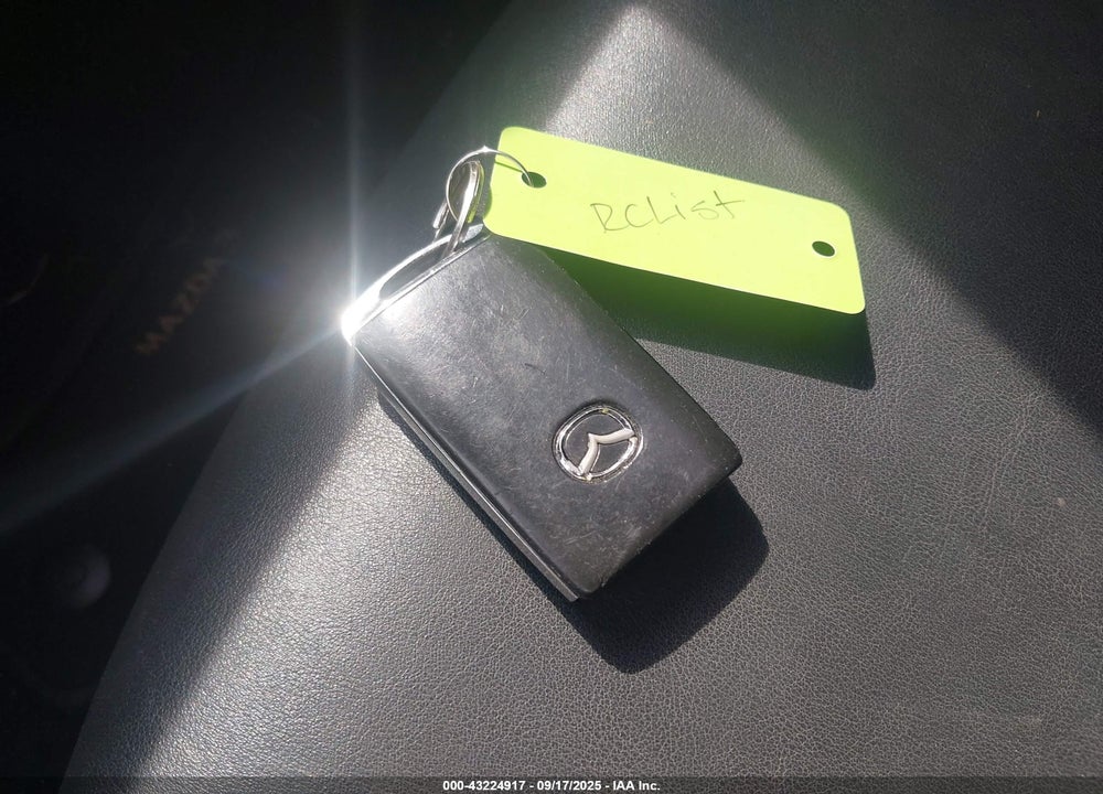 2020 MAZDA 3 SELECT PACKAGE VIN: 3MZBPACL9LM131636