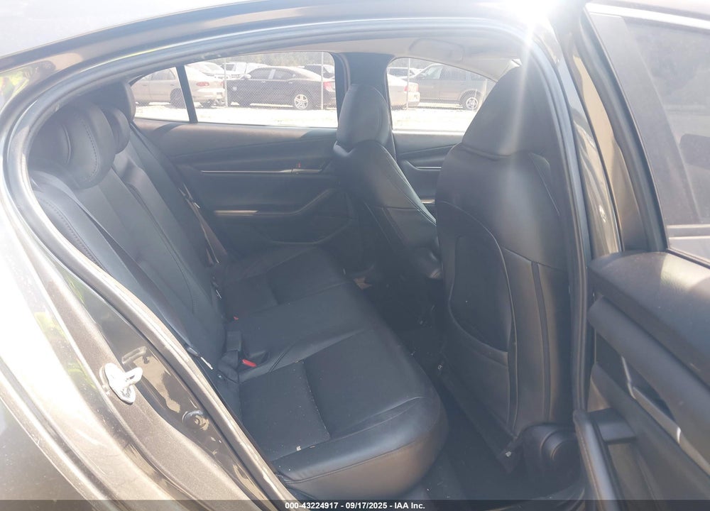2020 MAZDA 3 SELECT PACKAGE VIN: 3MZBPACL9LM131636