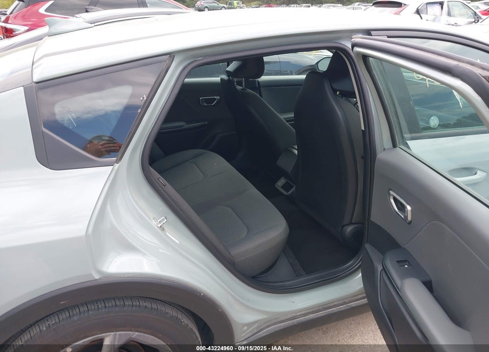 2025 KIA K4 VIN: 3KPFT4DE0SE071613