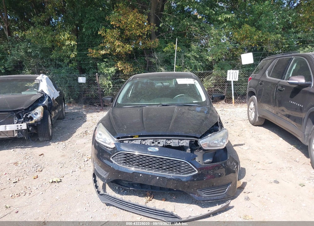 2018 FORD FOCUS SE VIN: 1FADP3F23JL327537