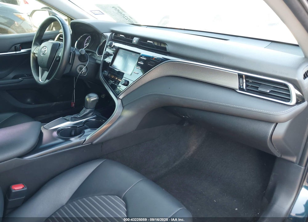 2018 TOYOTA CAMRY VIN: 4T1B11HK8JU656809