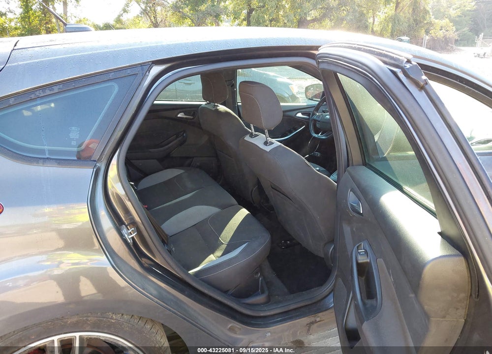 2015 FORD FOCUS ST VIN: 1FADP3L92FL327912