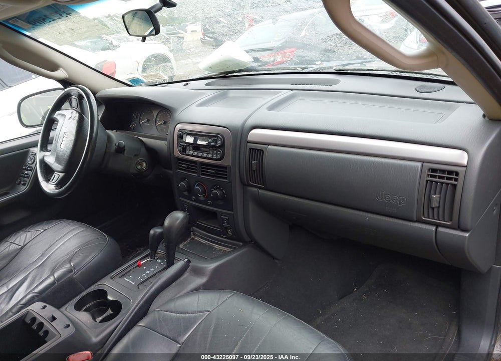 2004 JEEP GRAND CHEROKEE LAREDO VIN: 1J4GW48N64C102468