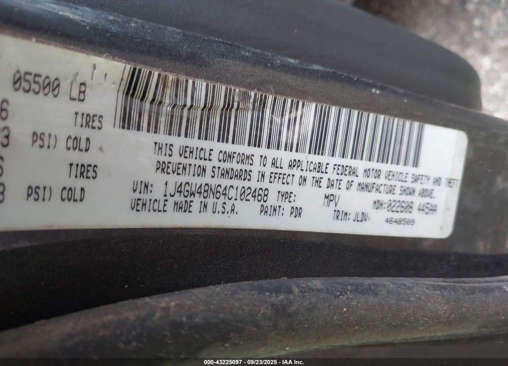 2004 JEEP GRAND CHEROKEE LAREDO VIN: 1J4GW48N64C102468