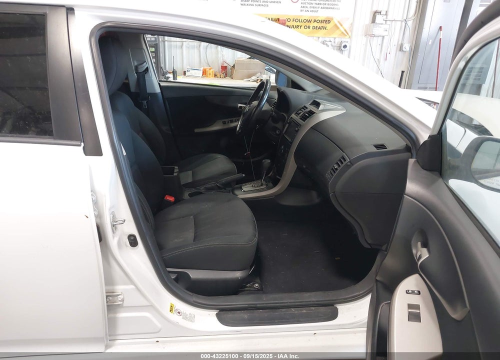 2013 TOYOTA COROLLA S VIN: 2T1BU4EE9DC982826