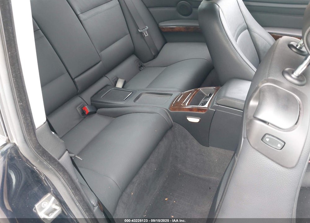2010 BMW 3 SERIES VIN: WBAWB3C50AP139208