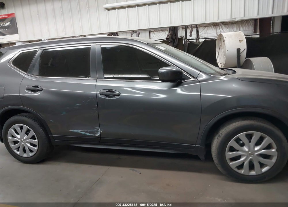 2017 NISSAN ROGUE VIN: JN8AT2MT2HW392987