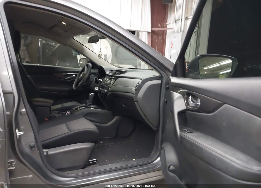 2017 NISSAN ROGUE VIN: JN8AT2MT2HW392987