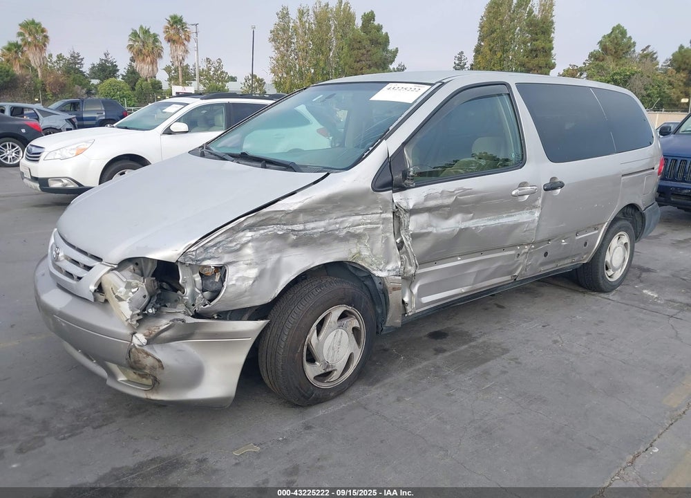 2001 TOYOTA SIENNA XLE VIN: 4T3ZF13C31U332108