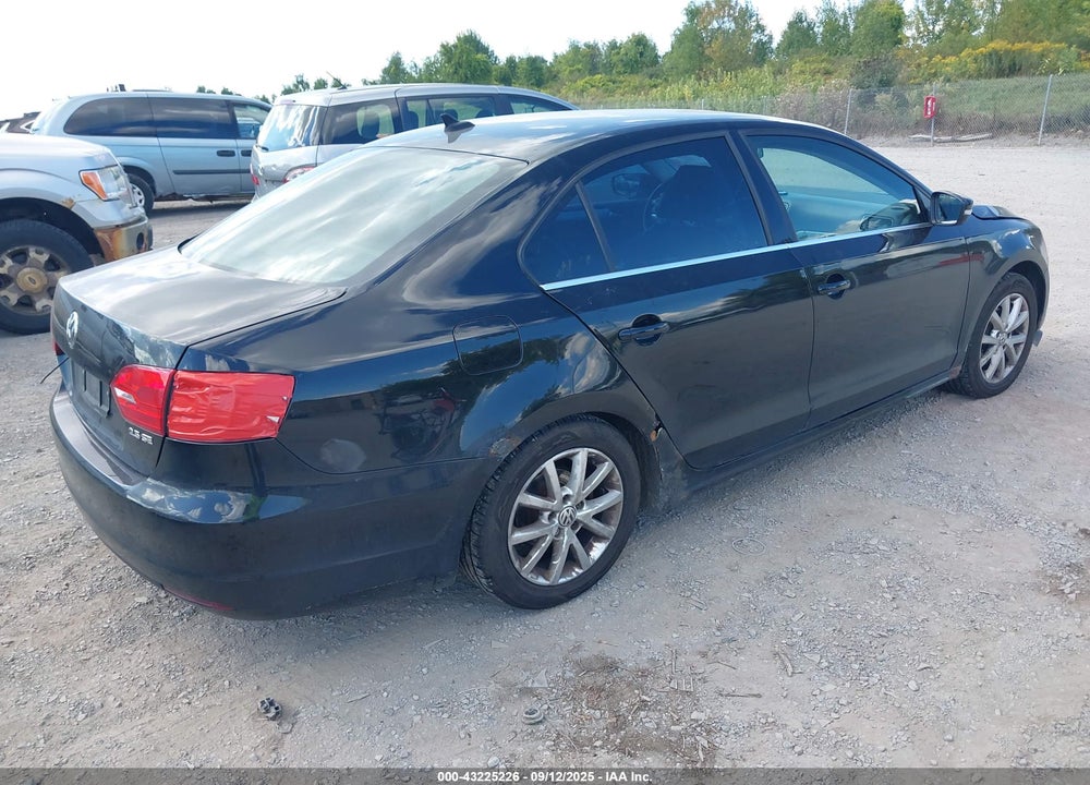 2013 VOLKSWAGEN JETTA 2.5L SE VIN: 3VWDP7AJXDM426100