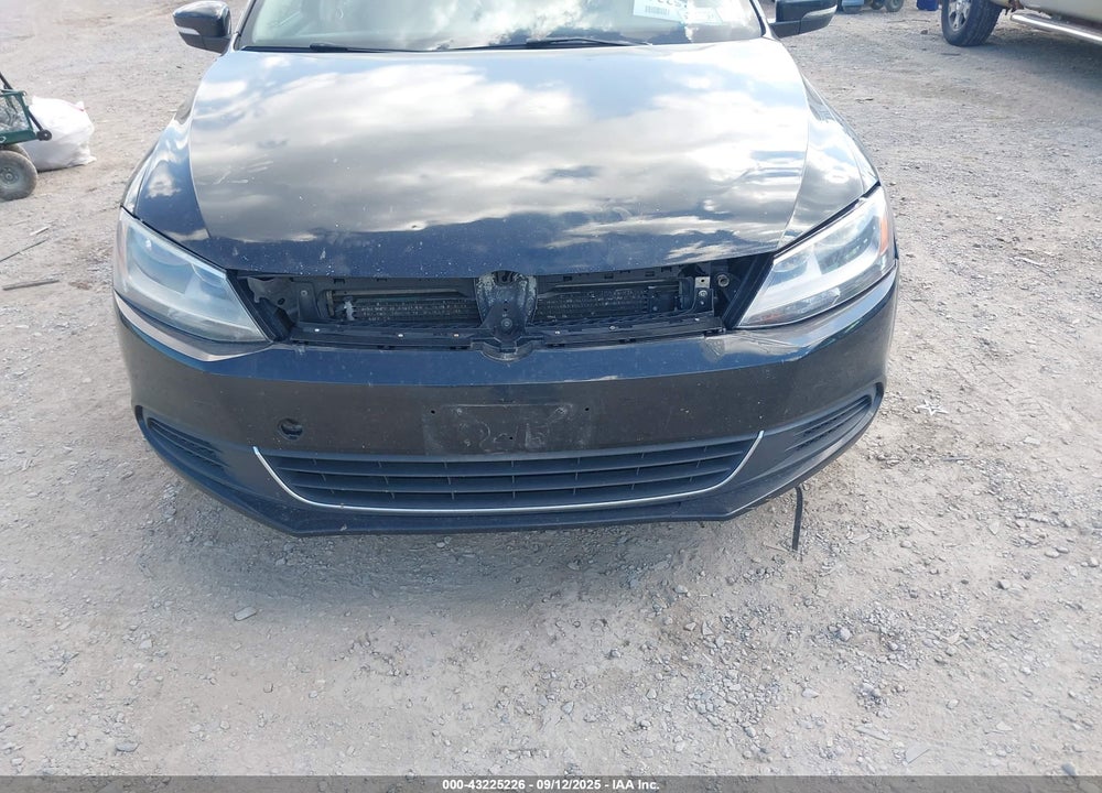 2013 VOLKSWAGEN JETTA 2.5L SE VIN: 3VWDP7AJXDM426100