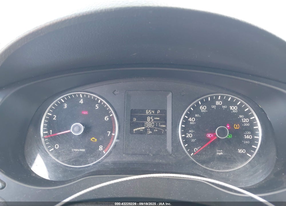2013 VOLKSWAGEN JETTA 2.5L SE VIN: 3VWDP7AJXDM426100