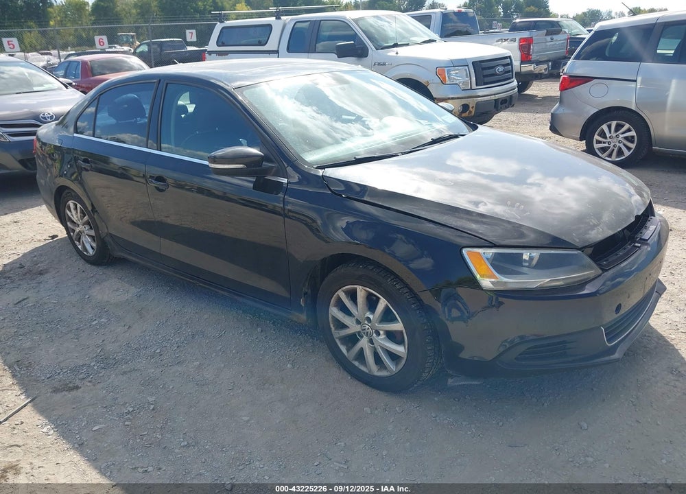 2013 VOLKSWAGEN JETTA 2.5L SE VIN: 3VWDP7AJXDM426100