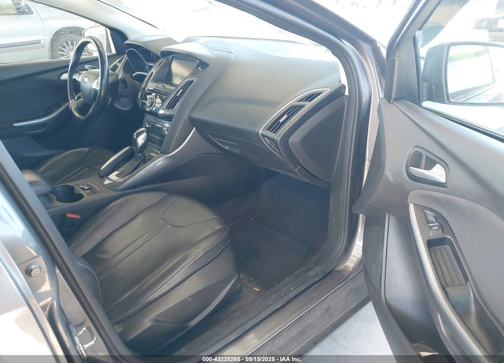 2012 FORD FOCUS VIN: 1FAHP3N26CL216017