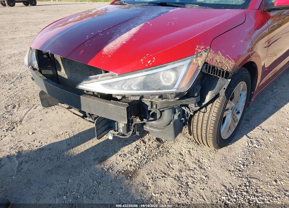 2019 HYUNDAI ELANTRA VIN: KMHD84LF3KU743521