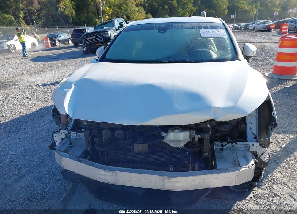 2018 HONDA CLARITY PLUG-IN HYBRID VIN: JHMZC5F36JC017588