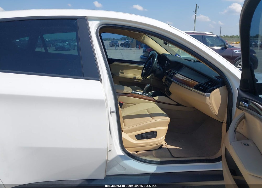 2014 BMW X6 XDRIVE35I VIN: 5UXFG2C55E0H09766