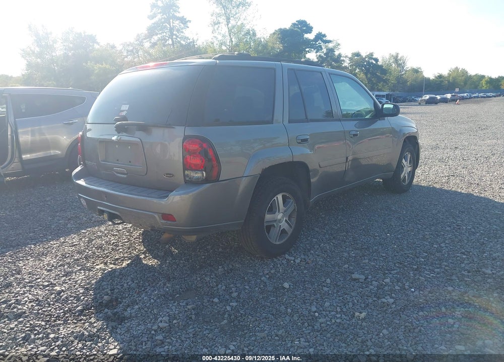 2009 CHEVROLET TRAILBLAZER LT VIN: 1GNDT33S692126993