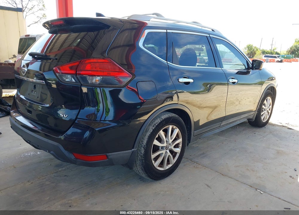 2017 NISSAN ROGUE SV VIN: 5N1AT2MT2HC764126