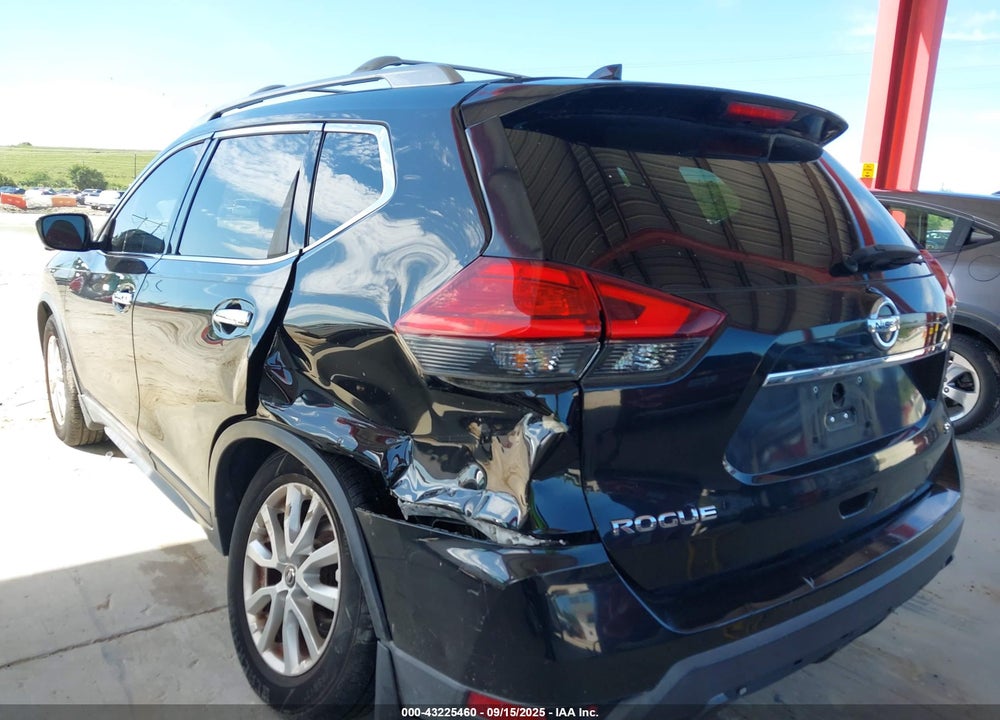2017 NISSAN ROGUE SV VIN: 5N1AT2MT2HC764126