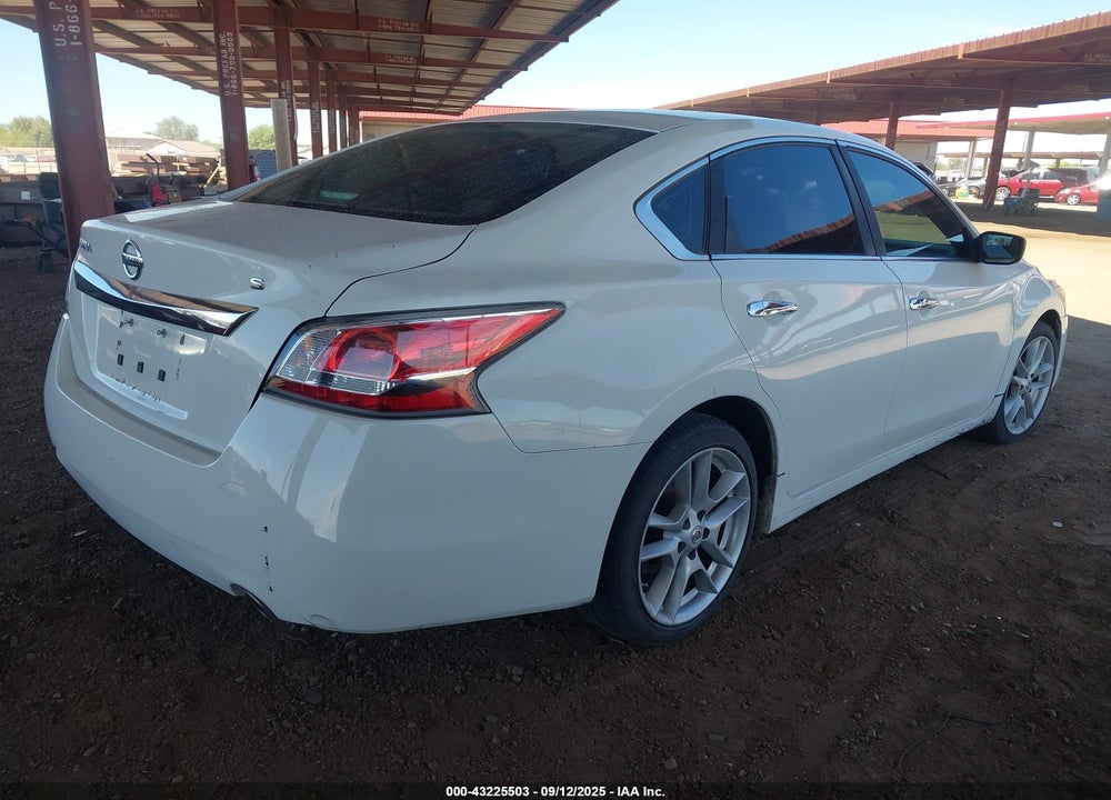 2015 NISSAN ALTIMA VIN: 1N4AL3AP8FC441056