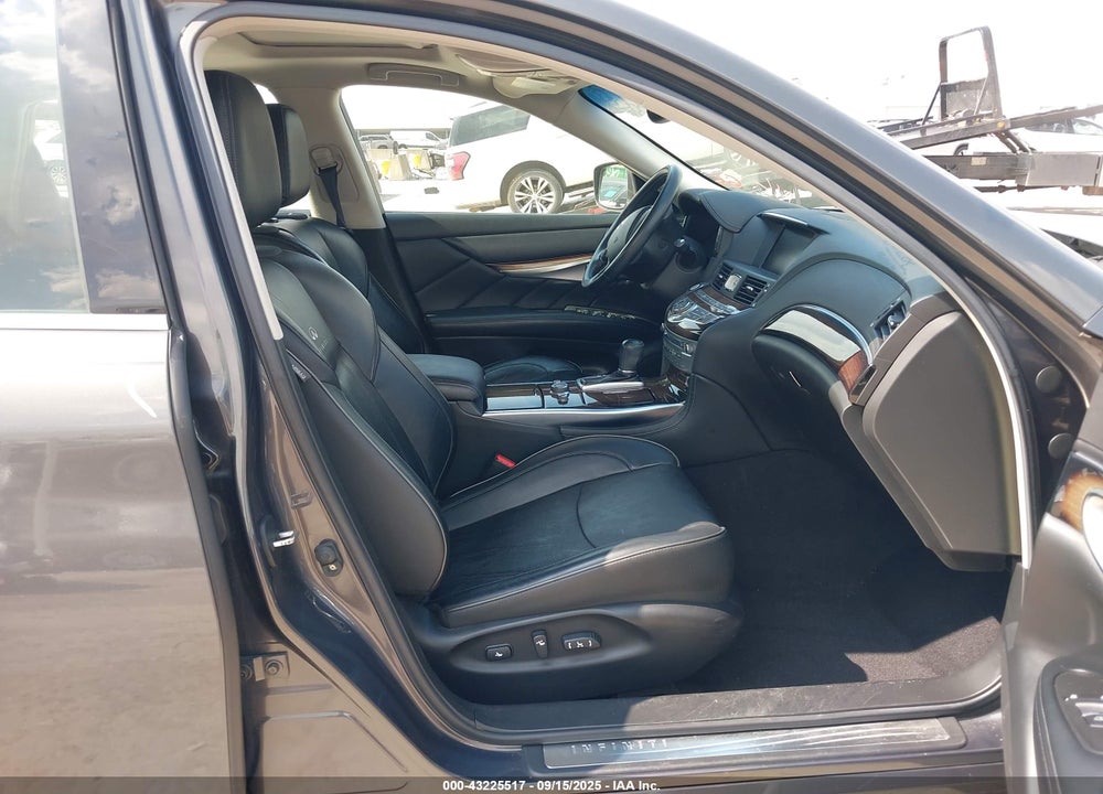 2012 INFINITI M35H VIN: JN1EY1AP3CM910015