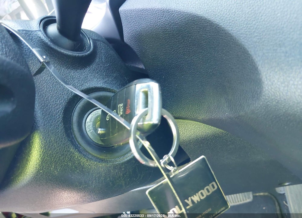 2020 KIA SORENTO 2.4L LX VIN: 5XYPG4A33LG711944