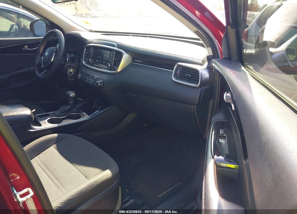 2020 KIA SORENTO 2.4L LX VIN: 5XYPG4A33LG711944