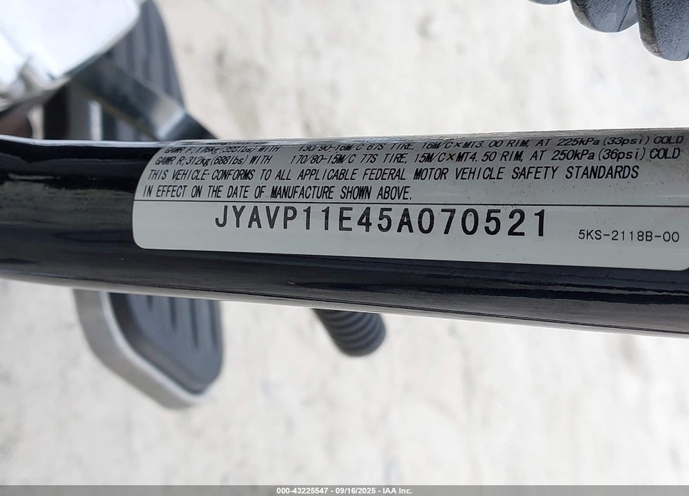 2005 YAMAHA XVS1100 A VIN: JYAVP11E45A070521