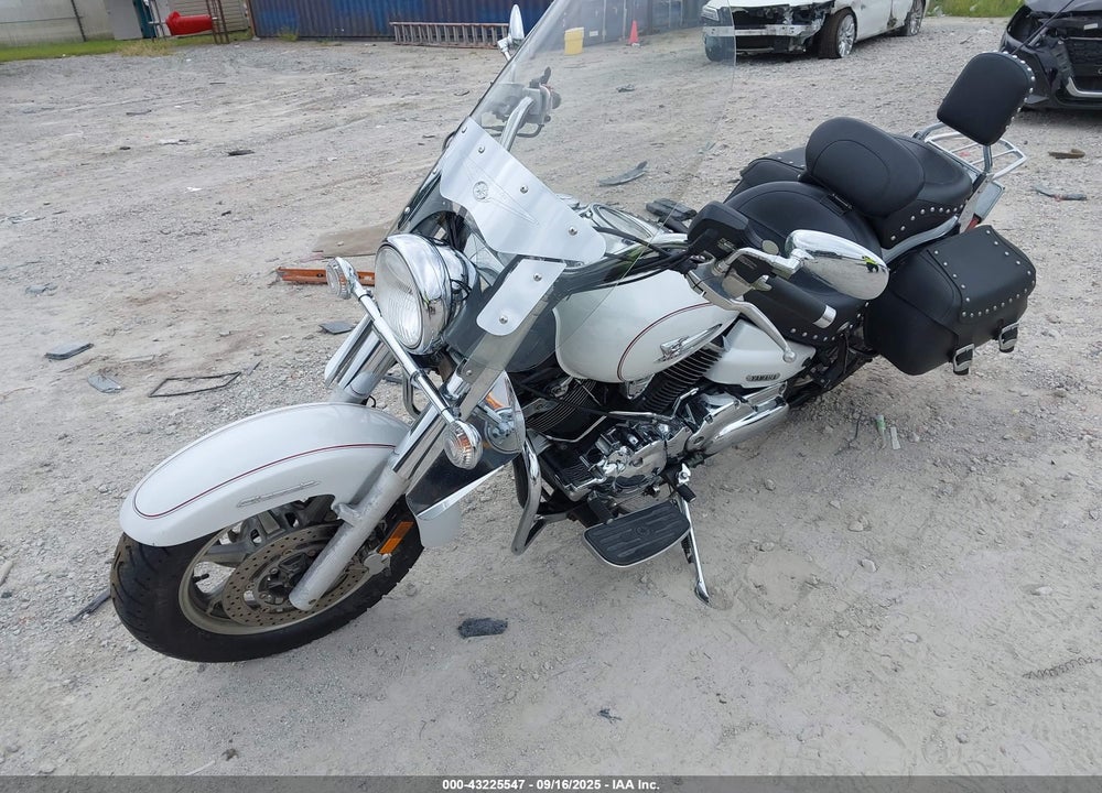 2005 YAMAHA XVS1100 A VIN: JYAVP11E45A070521