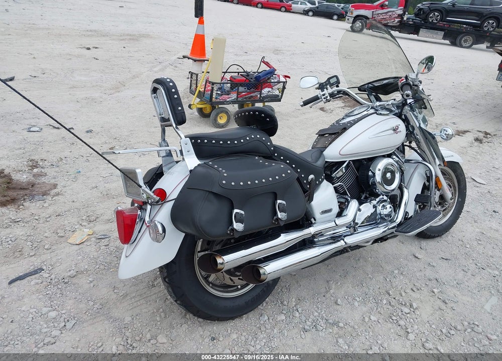 2005 YAMAHA XVS1100 A VIN: JYAVP11E45A070521