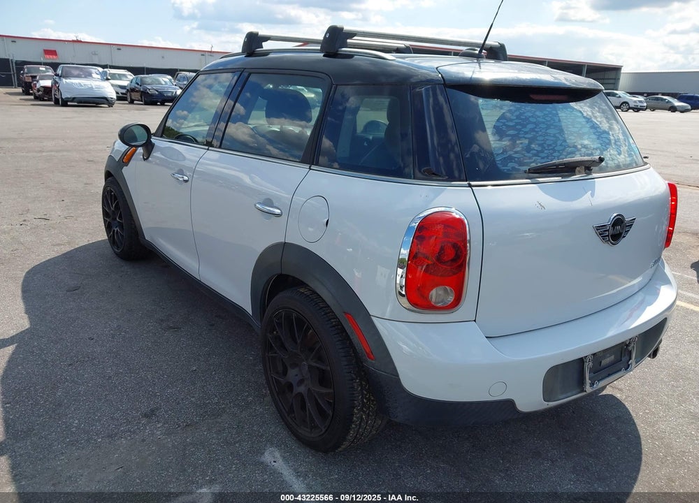 2011 MINI COOPER VIN: WMWZB3C53BWH95135