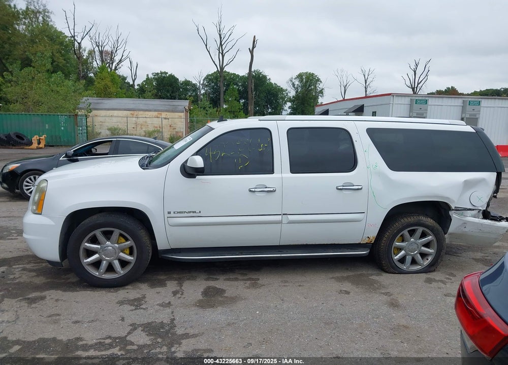 2007 GMC YUKON XL 1500 DENALI VIN: 1GKFK66857J206699